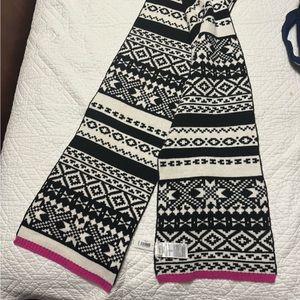 New with Tag GAP Fairisle Black‎ White Scarf Merino Wool NWT